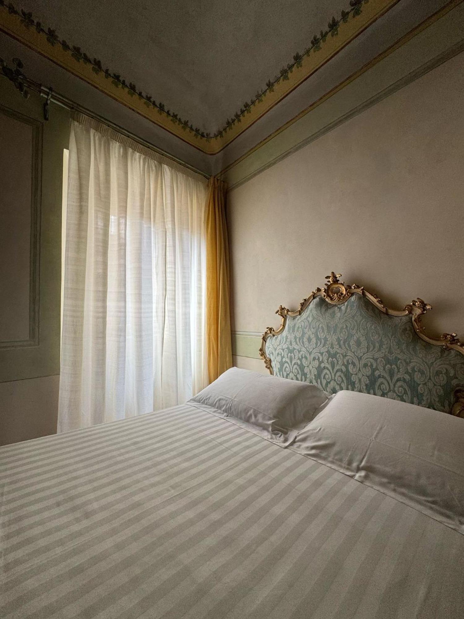 Urbino Apartments - Palazzo Paltroni Studio 外观 照片